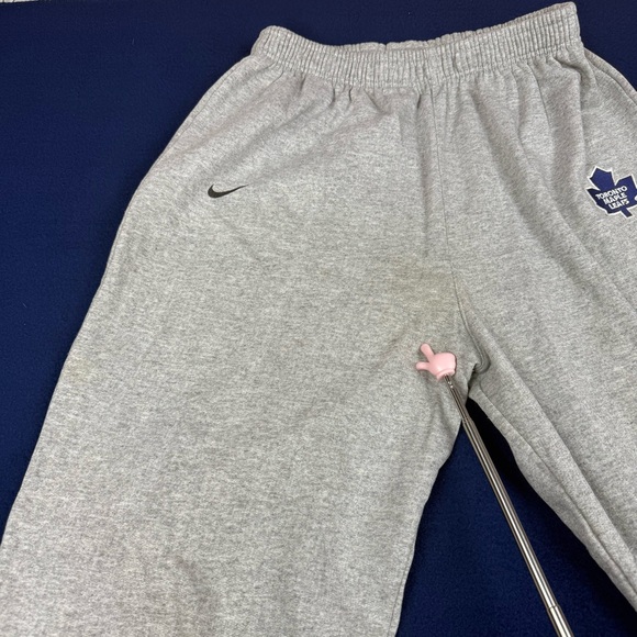 VTG Nike Team Toronto Maple Leafs Grey Sweatpants Mens Small Logo Joggers Y2K - Picture 4 of 10